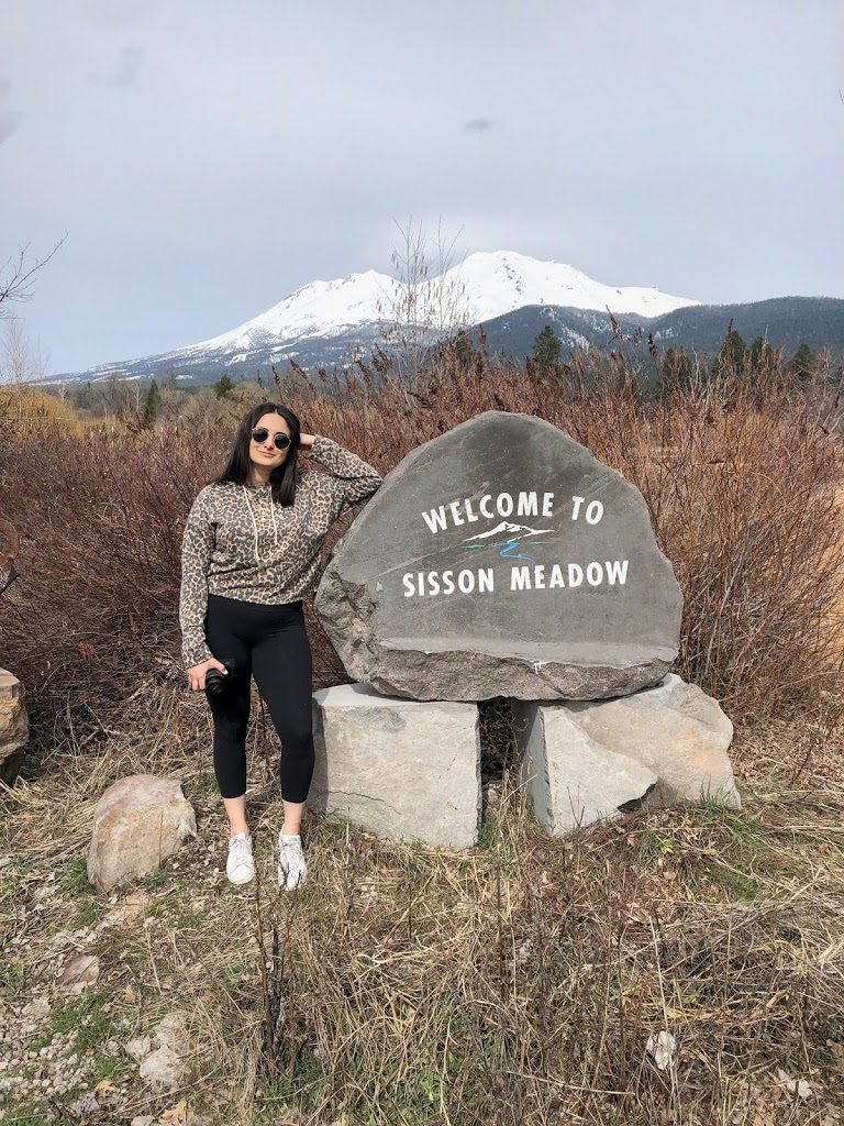 A weekend in Mount Shasta, California + Ashland, Oregon (with some tips)